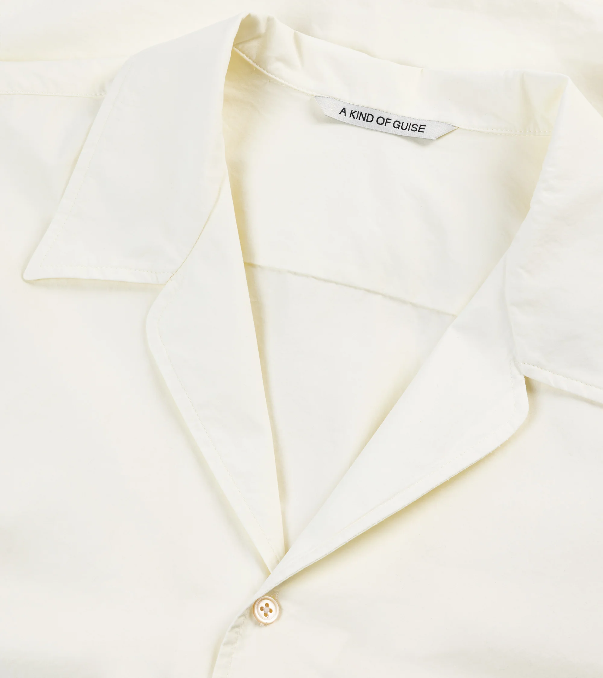 A Kind of Guise Samata Washed Cotton Shirt: Ecru - Image 2