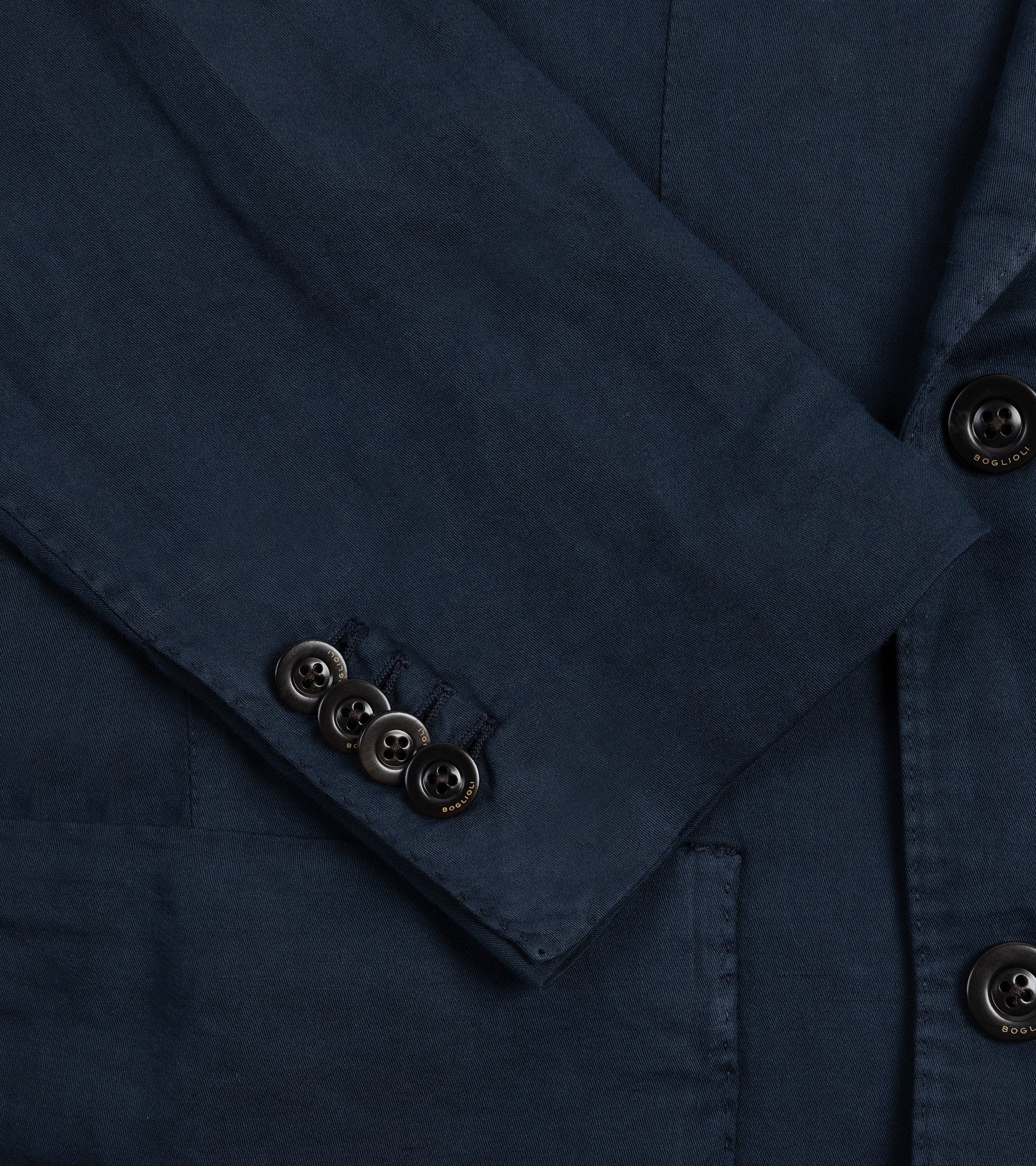 Boglioli Brushed Cotton Linen Double-Breasted Suit Jacket: Navy - Image 4