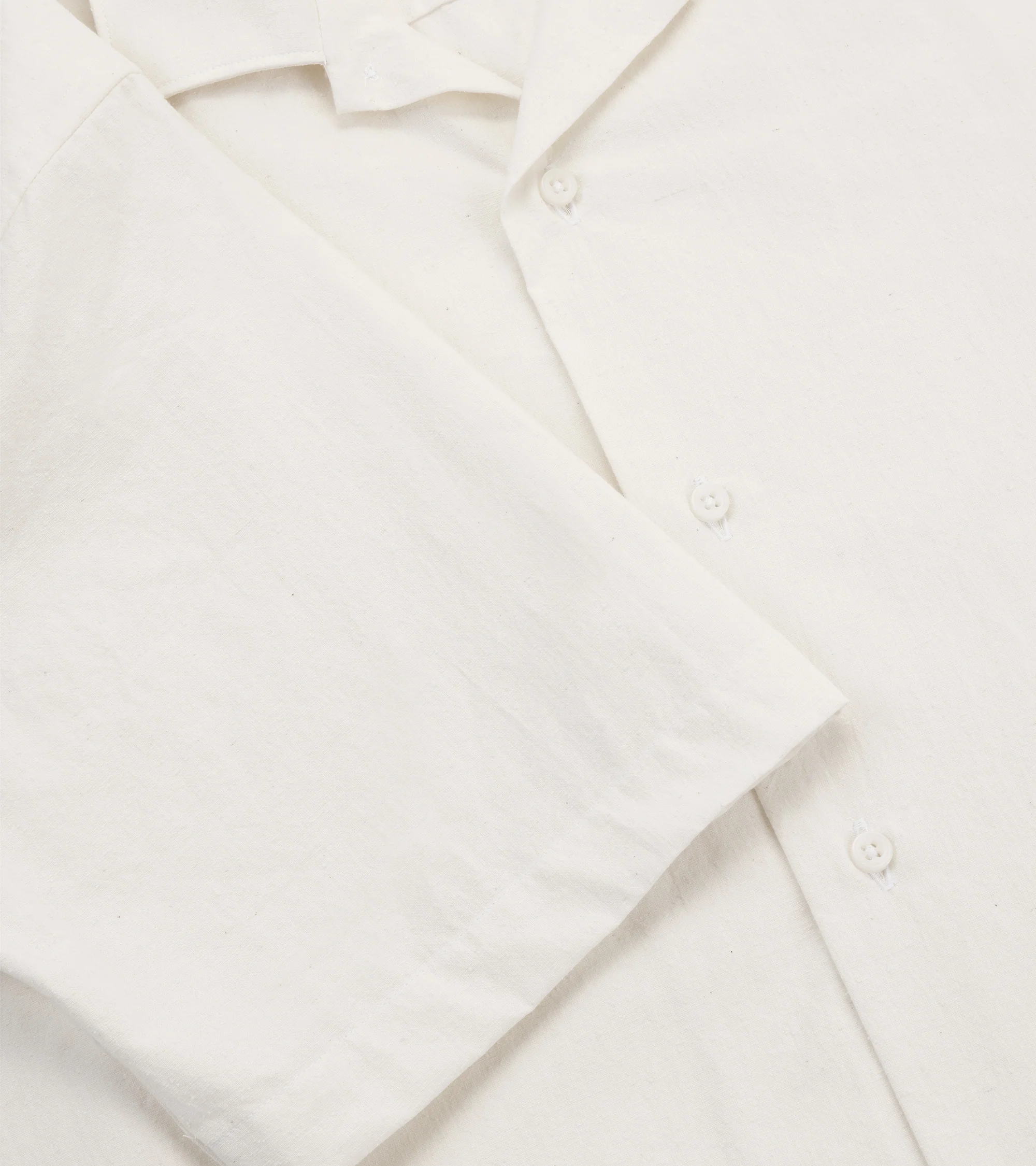 Gitman Vintage Japanese Slubby Cotton Silk Short Sleeve Camp Collar Shirt: White - Image 3