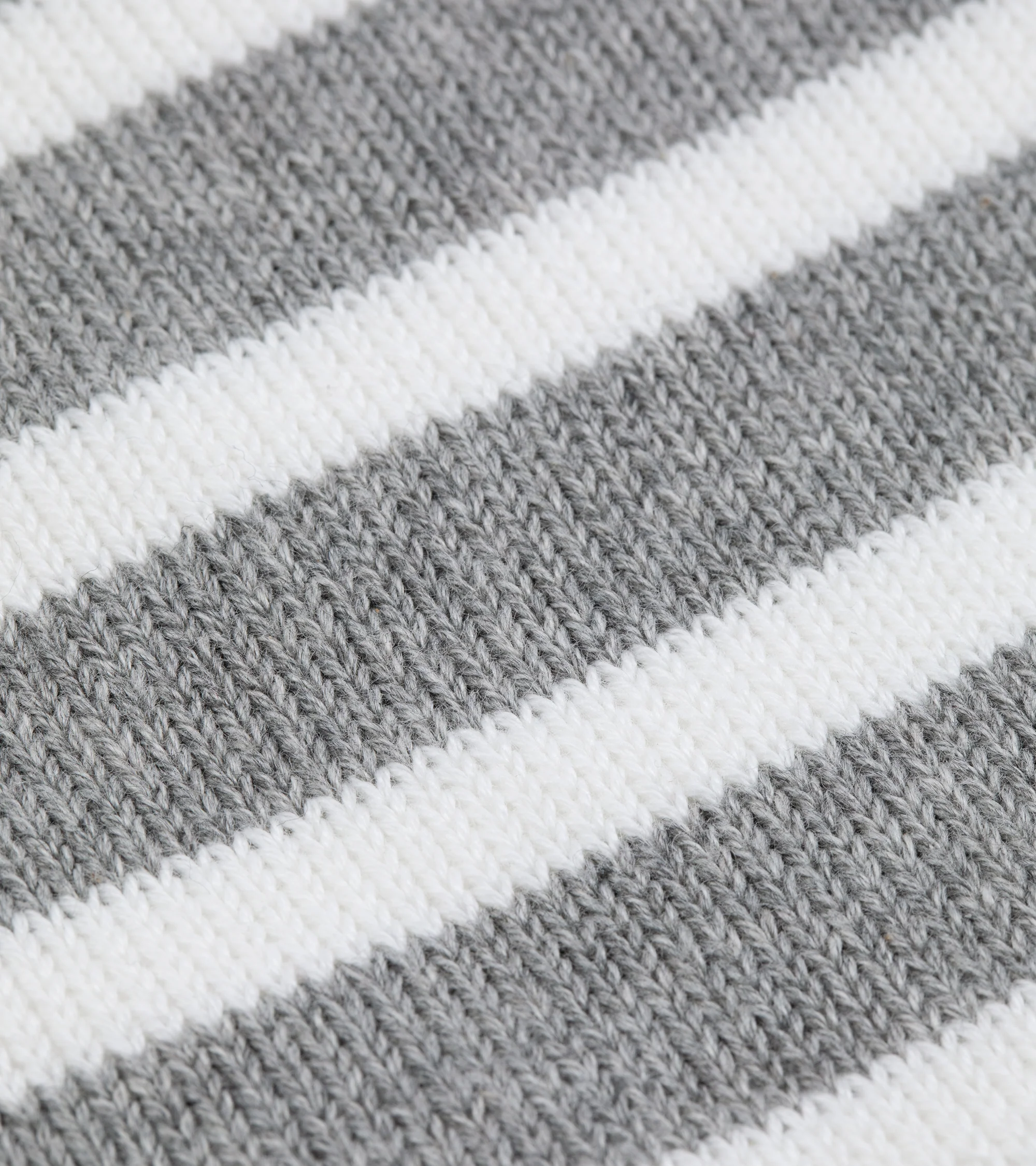 Tabio Wide Striped Crew Socks: Grey White - Image 3