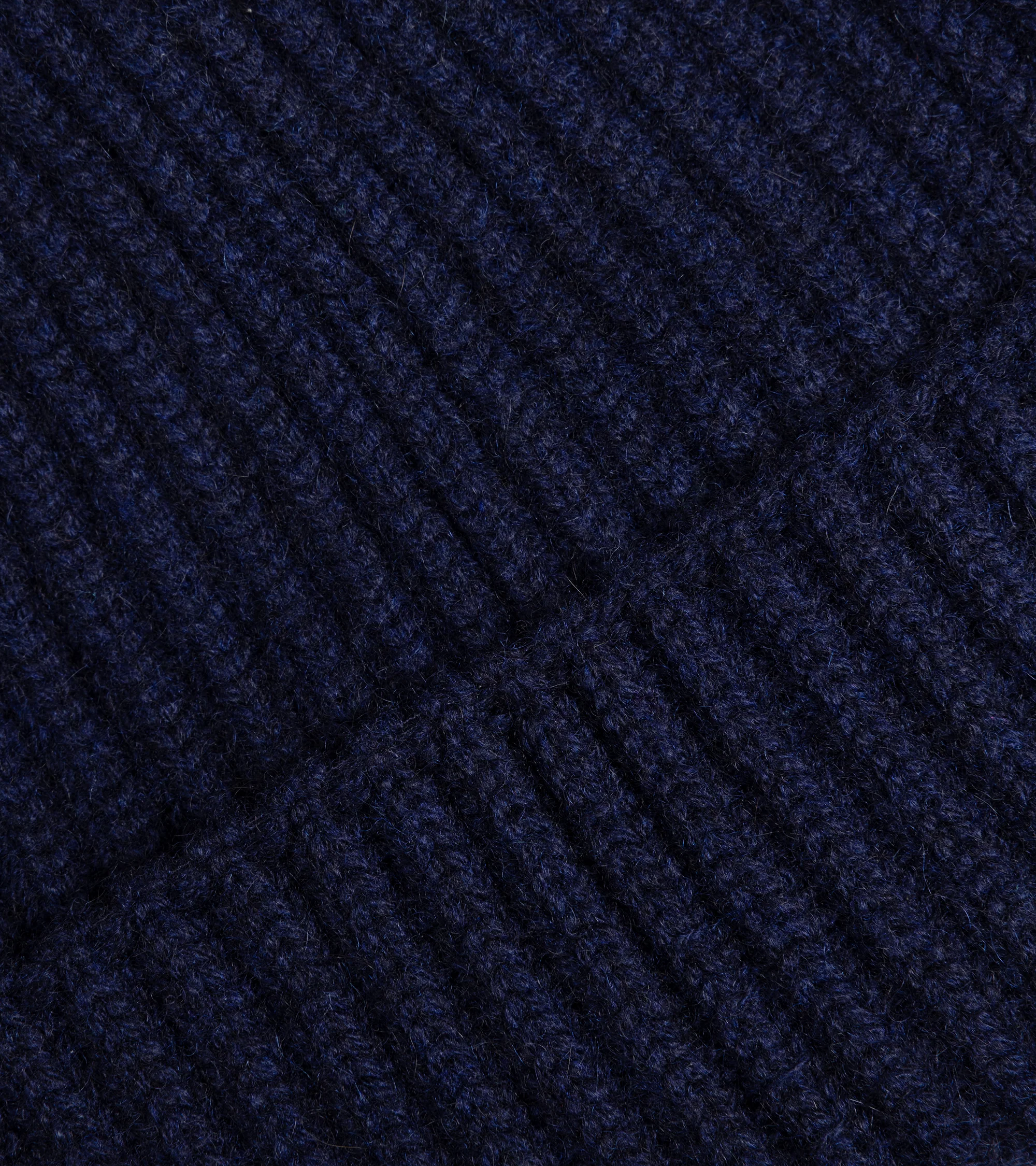 Trunk Seamless Ribbed Cashmere Beanie: Navy - Image 2