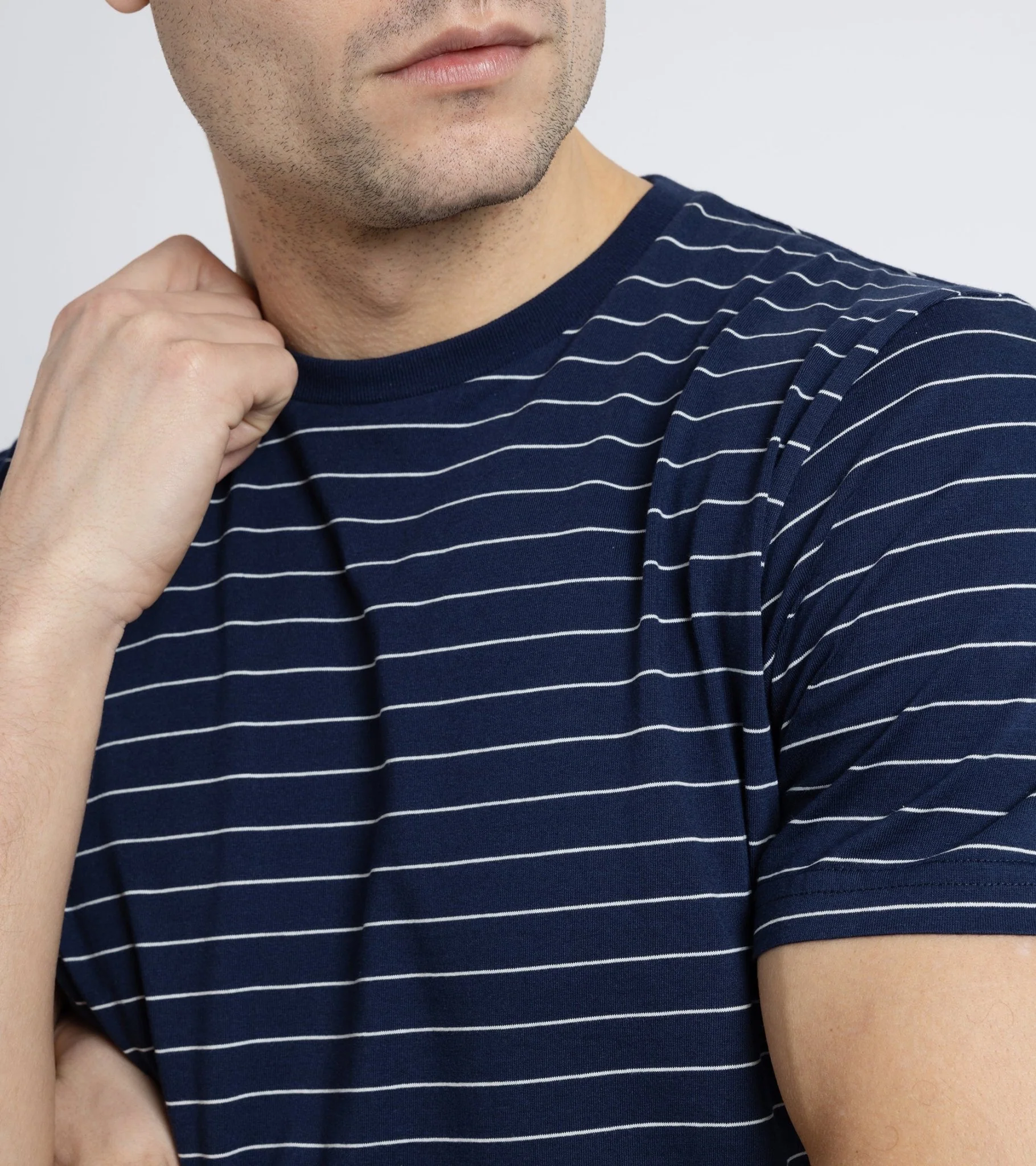 Trunk York Organic Cotton Fine Stripe T-Shirt: Navy - Image 4